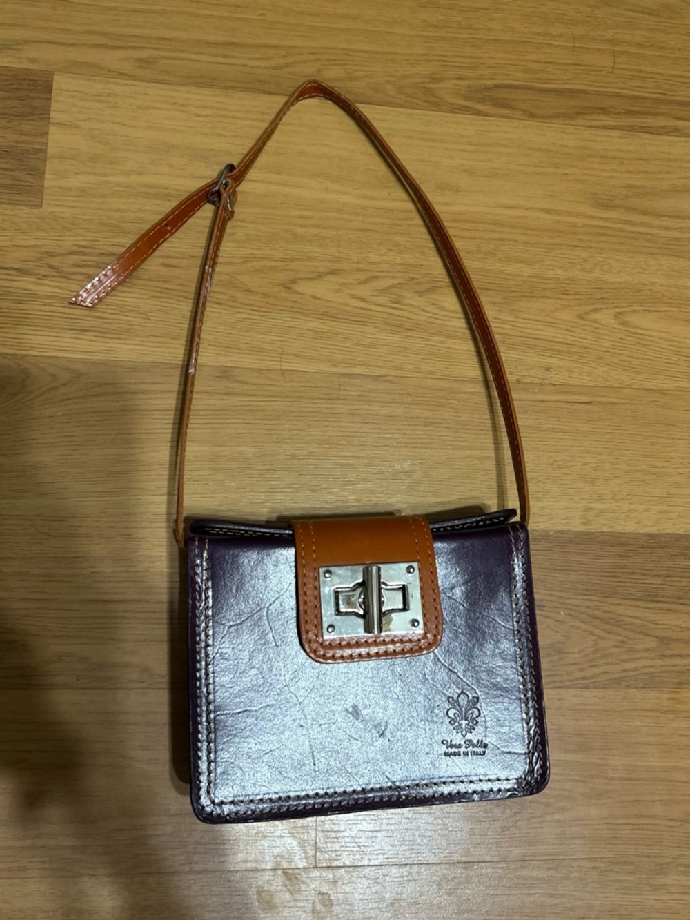 Vera Pelle Italian Leather Shoulder Bag Purple Brown Turn Lock Small Purse